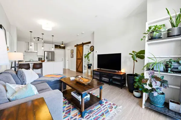 122 Mahogany Centre SE #618, Calgary, AB T3M 2Y1