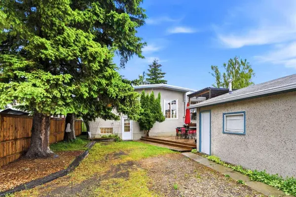 803 Millar RD NE, Calgary, AB T2E 5Z6