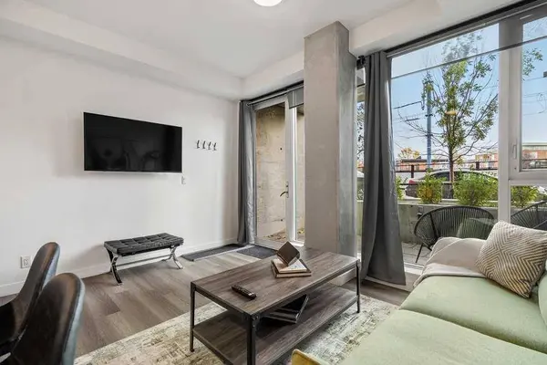 327 9A ST NW #323, Calgary, AB T2N1T7