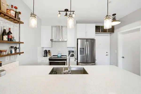 122 Mahogany Centre SE #618, Calgary, AB T3M 2Y1