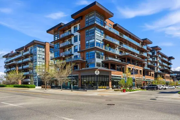 122 Mahogany Centre SE #618