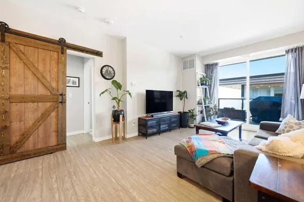 122 Mahogany Centre SE #618, Calgary, AB T3M 2Y1