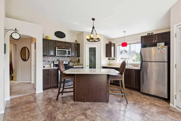 60 Panatella LNDG NW #201, Calgary, AB T3K 0K8