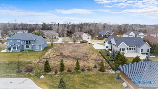 8009 Quarry RD, Maumee, OH 43537