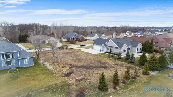 8009 Quarry RD, Maumee, OH 43537