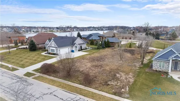 8009 Quarry RD, Maumee, OH 43537