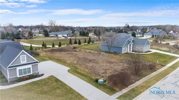 8009 Quarry RD, Maumee, OH 43537