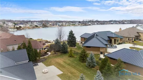 8009 Quarry RD, Maumee, OH 43537