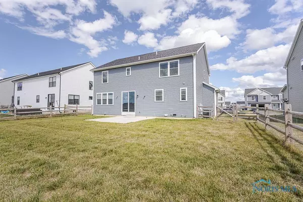 148 Valley Hall DR, Perrysburg, OH 43551