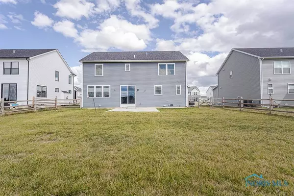 148 Valley Hall DR, Perrysburg, OH 43551