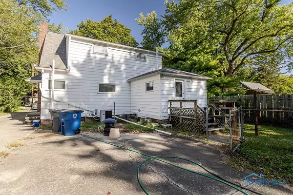 204 W 8th ST, Perrysburg, OH 43551