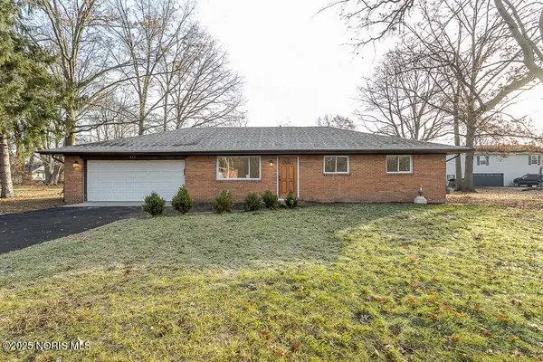 935 Raymil RD, Holland, OH 43528