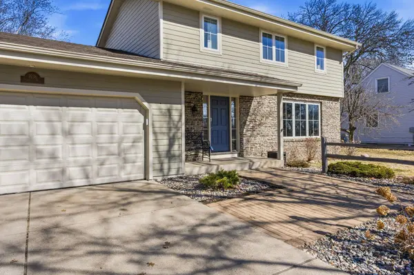 9736 Oxborough RD, Minneapolis, MN 55437