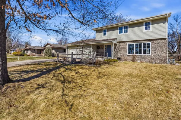 9736 Oxborough RD, Minneapolis, MN 55437