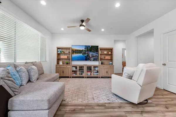 4030 San Jose AVE, Clovis, CA 93619