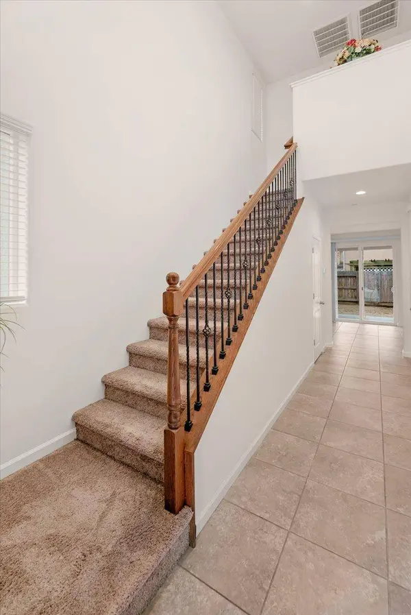 890 Fir ST, Madera, CA 93636