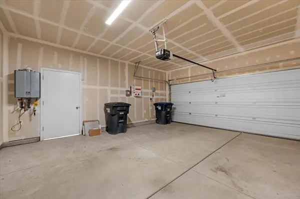 890 Fir ST, Madera, CA 93636
