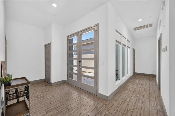 655 Huntington AVE, Madera, CA 93636