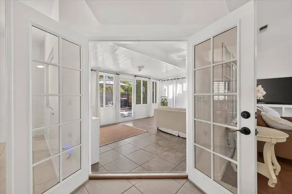 2291 E La Quinta DR, Fresno, CA 93730