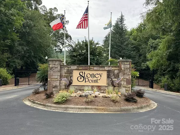 288 Emerald Isle CT, Lexington, NC 27292