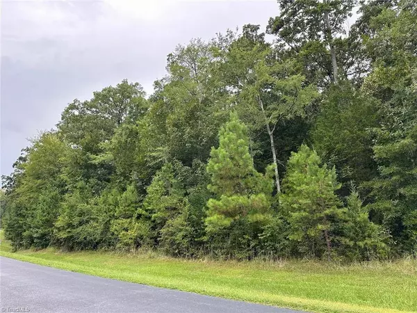 288 Emerald Isle CT, Lexington, NC 27292