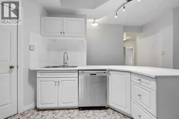 402, 820 15 Avenue SW, Calgary, AB T2R0S1