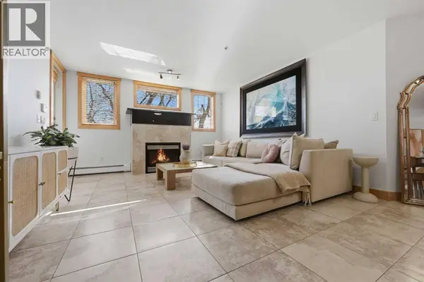 103, 2411 Erlton Road SW, Calgary, AB T2S3B9