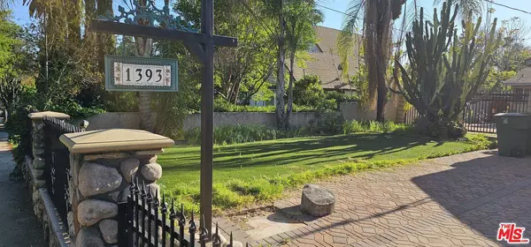 1393 N Navarro Ave, Pasadena, CA 91103