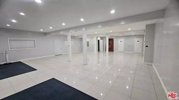 4060 W Century BLVD, Inglewood, CA 90304