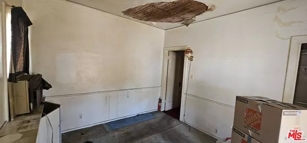 1047 S Victoria Ave, Los Angeles, CA 90019