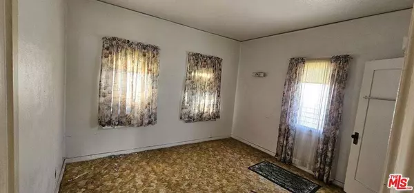 1047 S Victoria AVE, Los Angeles, CA 90019