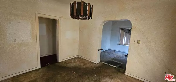 1047 S Victoria AVE, Los Angeles, CA 90019