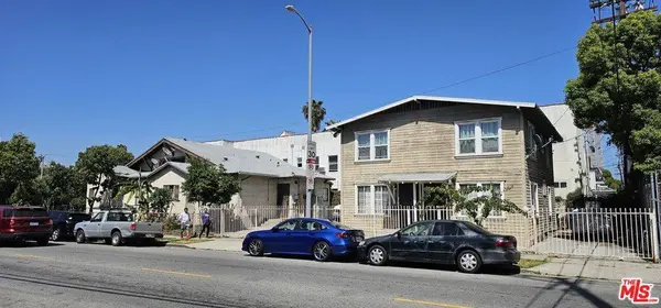 1120 N Van Ness AVE, Los Angeles, CA 90038