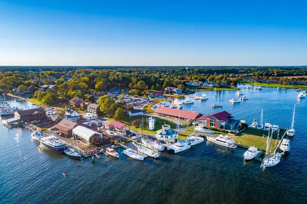 How to Buy a Waterfront Home Without Overpaying,David J. Moore