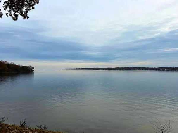 339 N Ferry Point Rd, Pasadena, MD 21122-5114