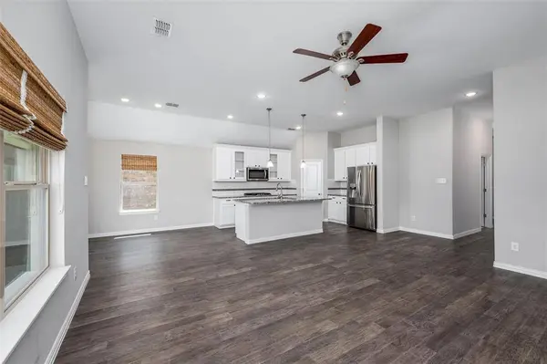 2807 Mesquite Avenue, Melissa, TX 75454