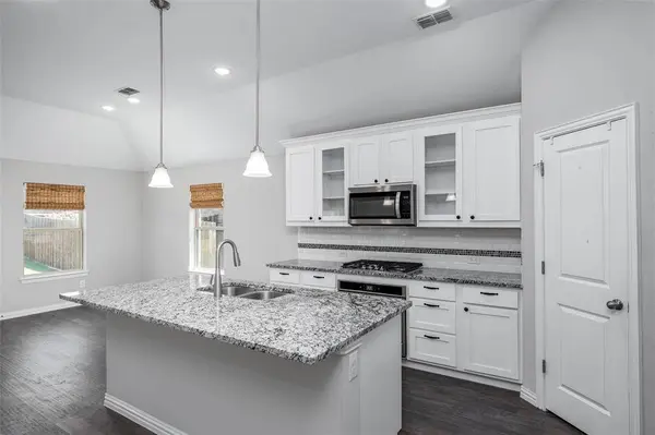 2807 Mesquite Avenue, Melissa, TX 75454