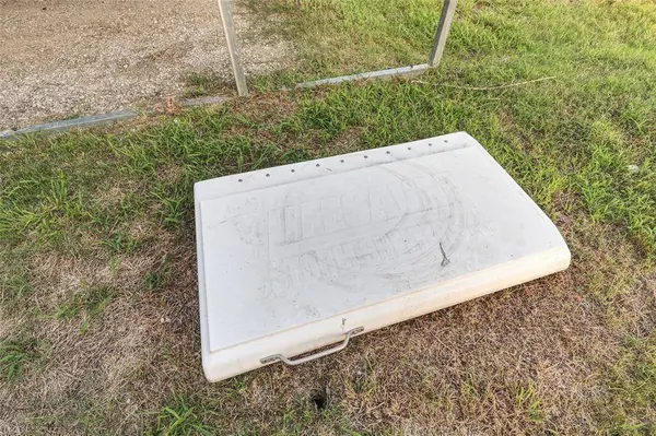 8344 Fm 697, Whitewright, TX 75491