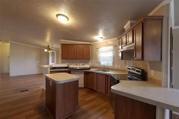 8344 Fm 697, Whitewright, TX 75491