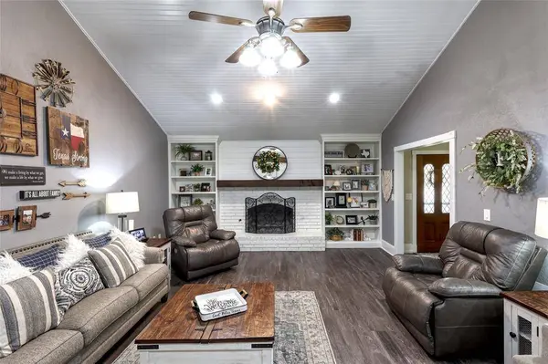 5500 Bello Vista Drive, Sherman, TX 75090
