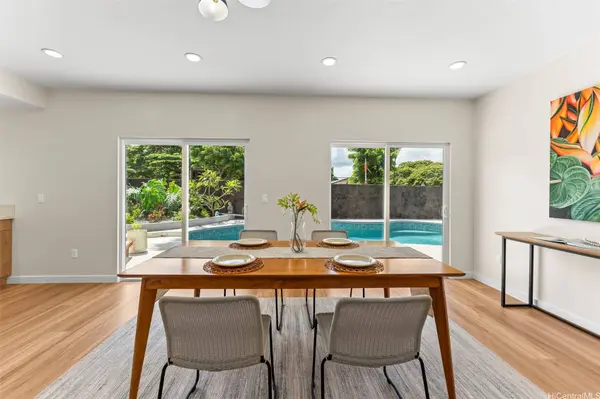 1049 Uluopihi ST, Kailua, HI 96734