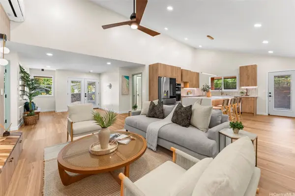 1049 Uluopihi ST, Kailua, HI 96734