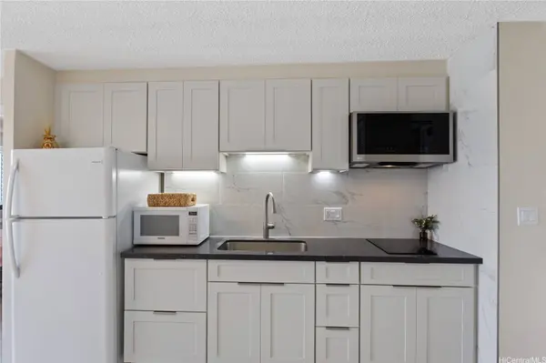 1655 Makaloa ST #1904, Honolulu, HI 96814