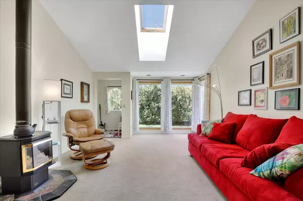 1502 N Bessie Rd, Spokane Valley, WA 99212