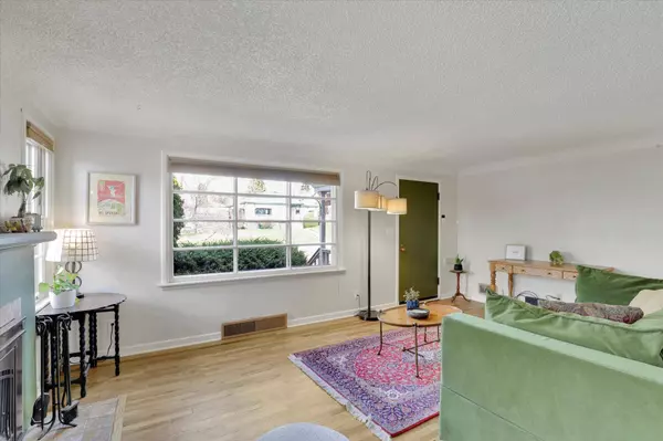 2715 W Longfellow Ave, Spokane, WA 99205