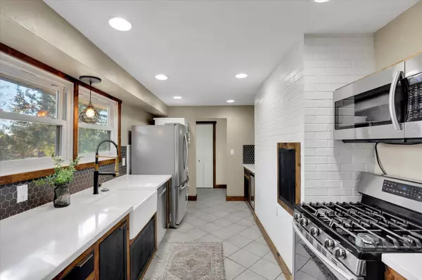 5240 N Driscoll Blvd, Spokane, WA 99205