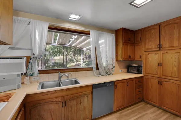 2411 E Girard Pl, Spokane, WA 99223