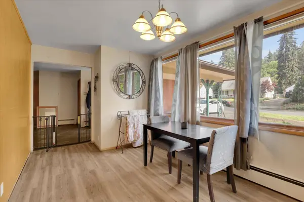 2411 E Girard Pl, Spokane, WA 99223