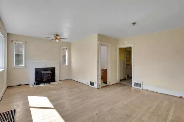 5127 N Lincoln St, Spokane, WA 99205