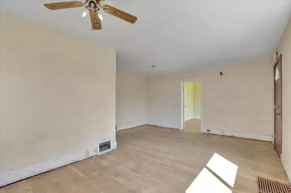 5127 N Lincoln St, Spokane, WA 99205